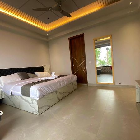 The Westberry 50Mtrs Offroading And 50 Mtrs Nature Path Bed and Breakfast Σίμλα Εξωτερικό φωτογραφία