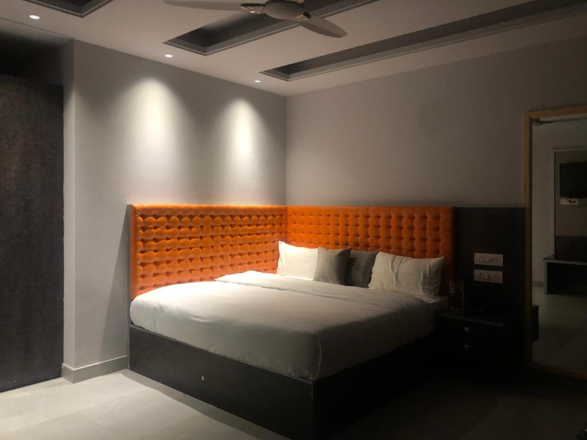 The Westberry 50Mtrs Offroading And 50 Mtrs Nature Path Bed and Breakfast Σίμλα Εξωτερικό φωτογραφία