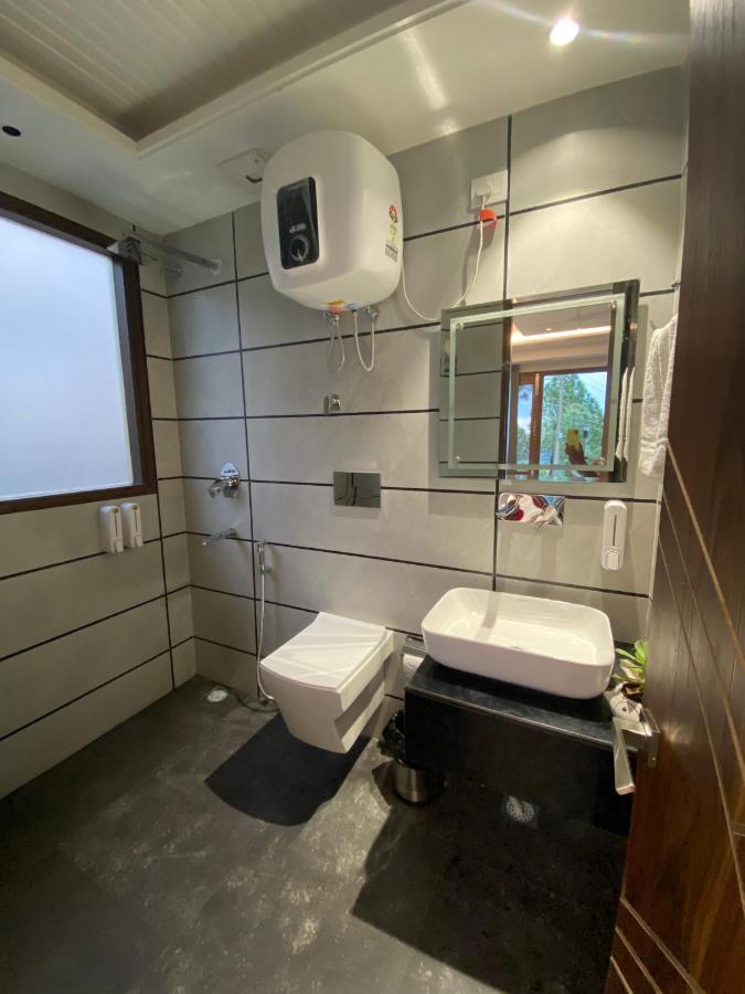 The Westberry 50Mtrs Offroading And 50 Mtrs Nature Path Bed and Breakfast Σίμλα Εξωτερικό φωτογραφία